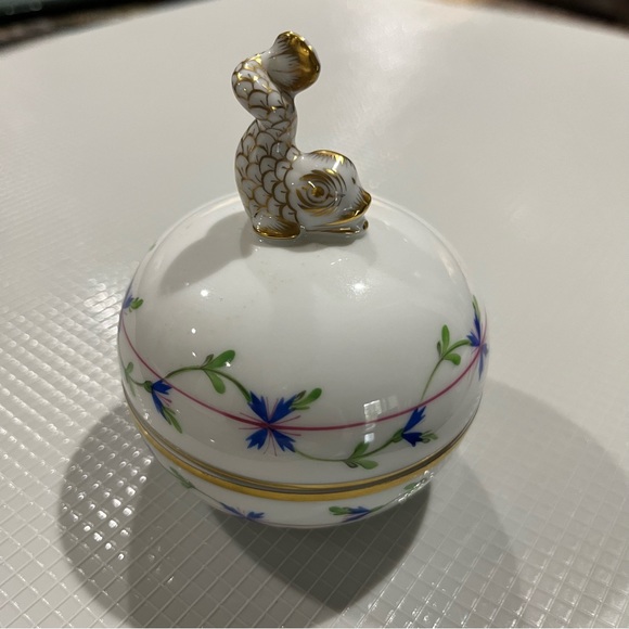 Herend porcelain box - Picture 2 of 4